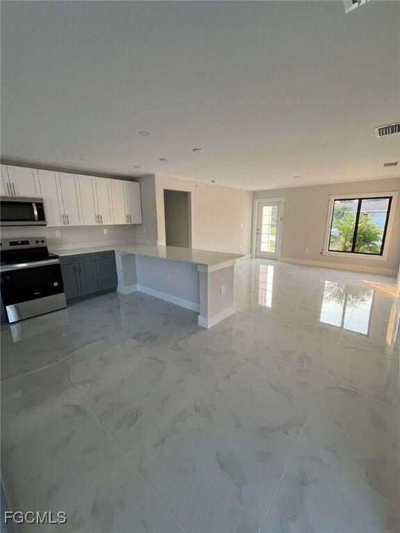 Foto del edificio - 241 Narthex Ave S