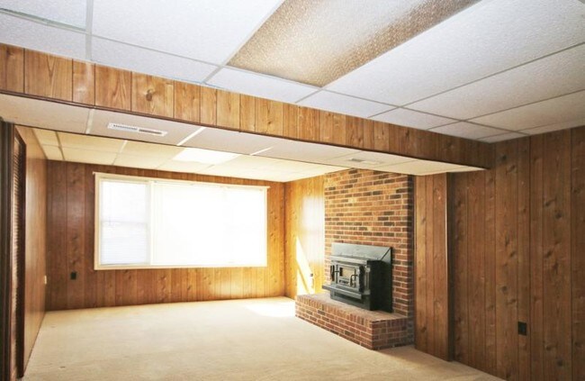 Building Photo - 6610 Surratts Rd