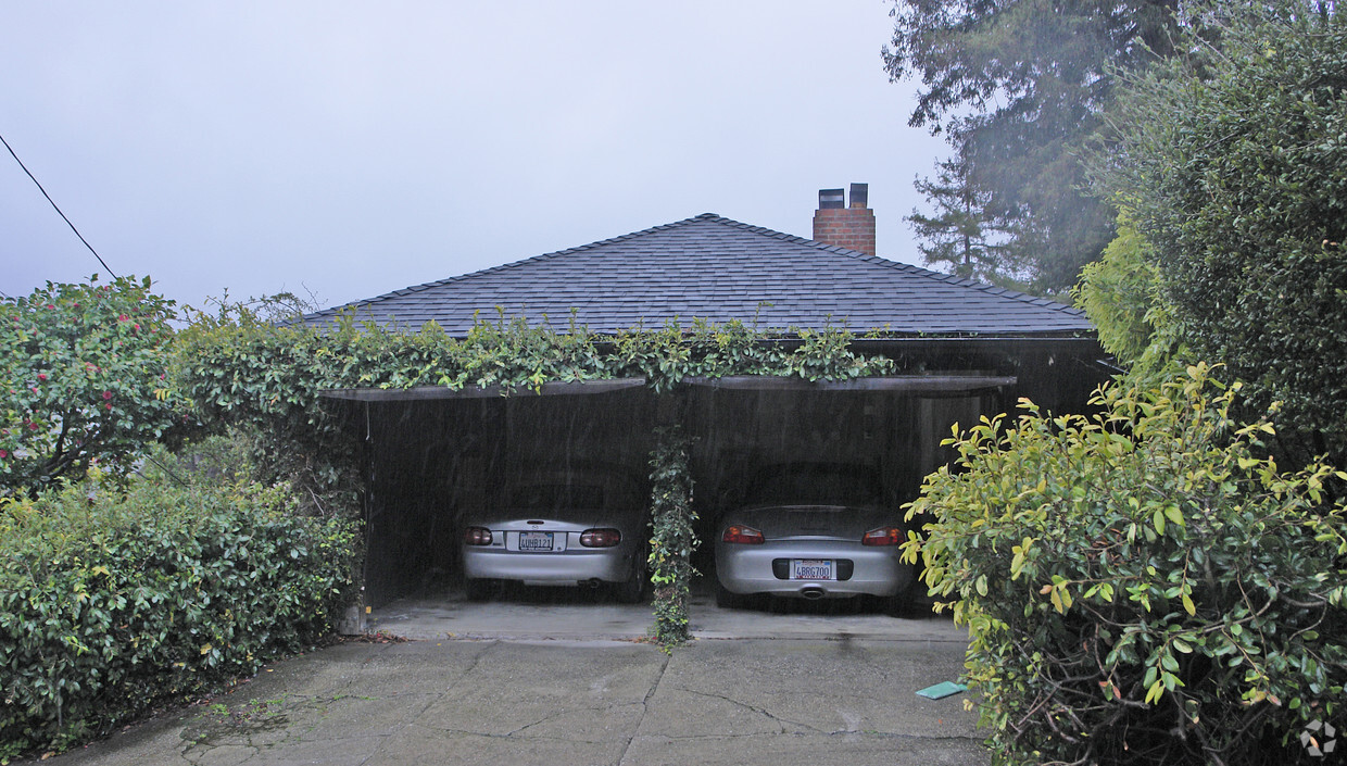 Primary Photo - 65 Arden Rd