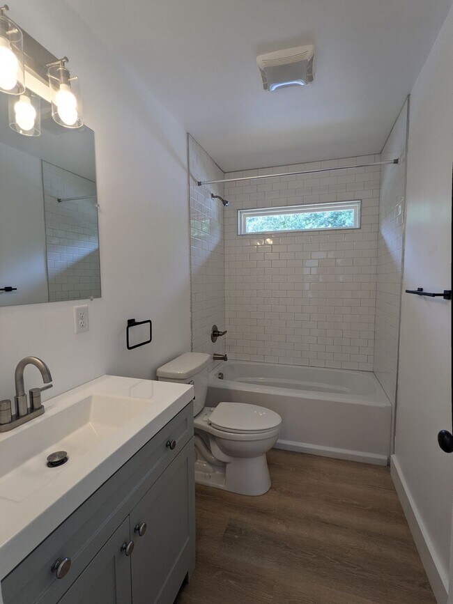 Foto del edificio - Black Mountain Rental!