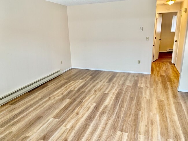 Building Photo - 5414 N Martin St