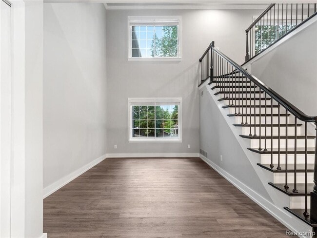 Building Photo - 662 Purdy St