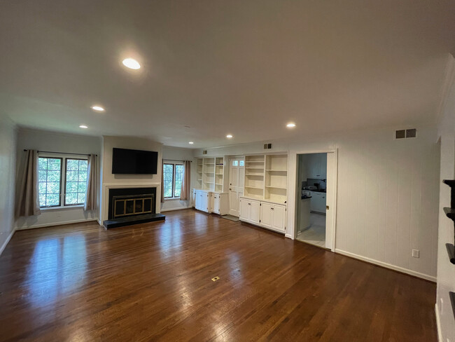 Building Photo - 4310 Wilderness Rd