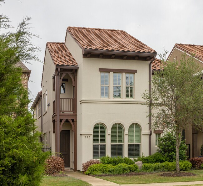 Foto del edificio - 713 Northwood Dr