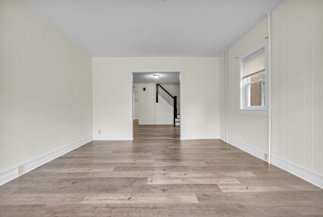 Building Photo - 3 Bed 1 Bath West end of Allentown
