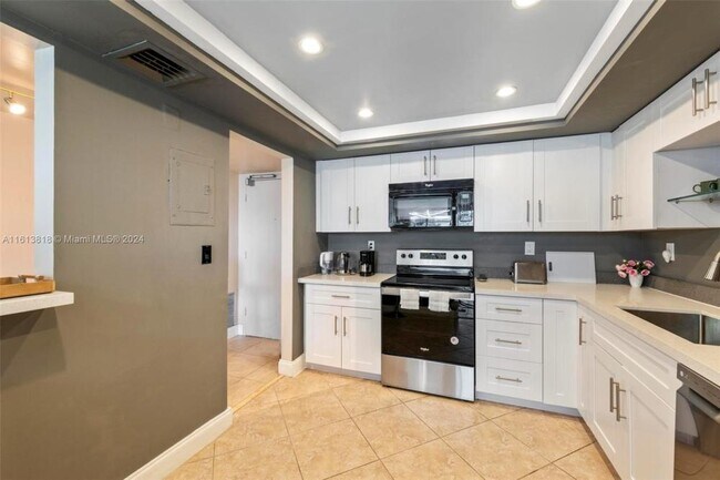 Building Photo - 1 bedroom in Aventura FL 33160