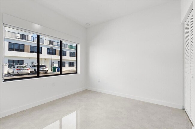 Foto del edificio - 14513 SW 261st St