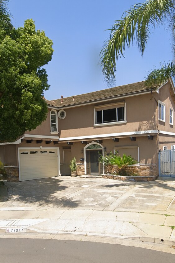 Photo - 7704 Lotus Cir (Buena Park, CA)