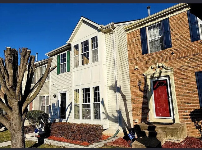 Building Photo - 2570 Sylvan Moor Ln