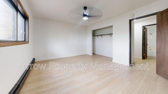 Building Photo - 215 E Arbor Ave