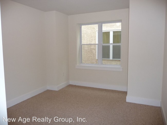 Building Photo - 5108 Spruce St