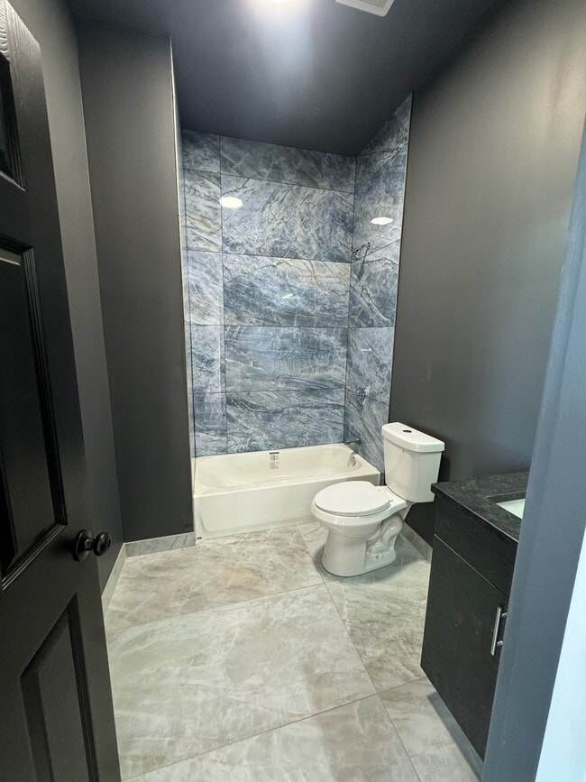 Building Photo - 4700 S Wolcott Ave