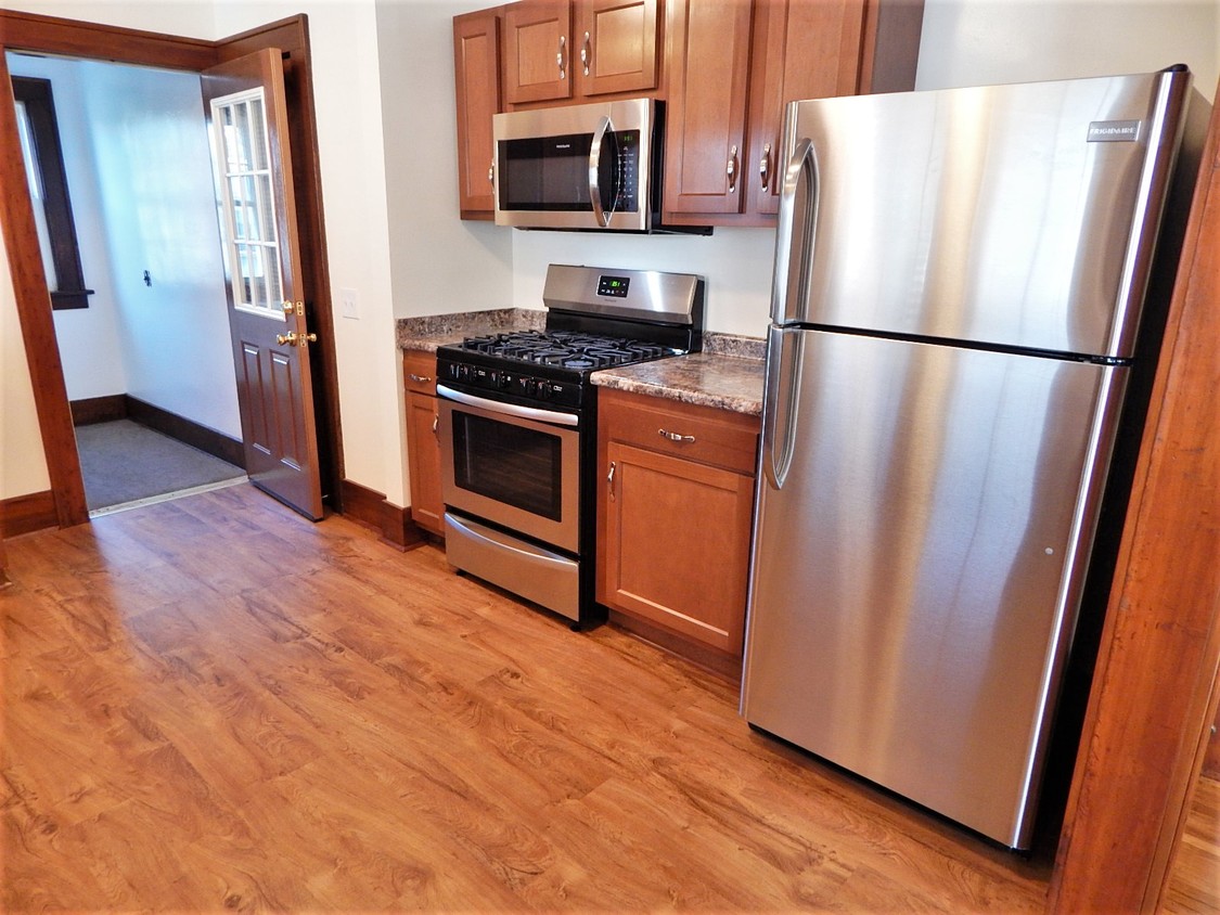 Kitchen - 783 Grand Ave