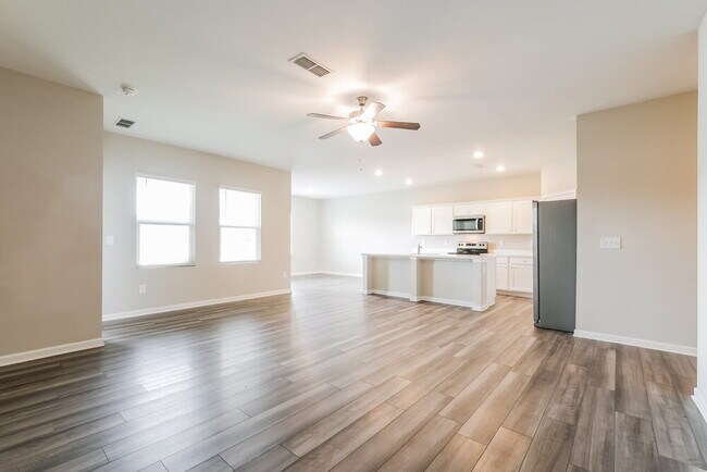 Foto del edificio - 590 Knightsbridge Ln