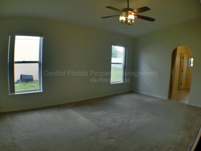 Foto del edificio - 3842 Stonefield Dr