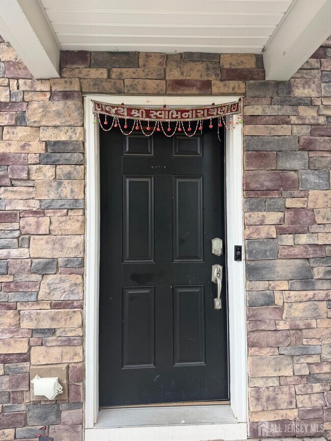 Foto del edificio - 504 Keenland Ct
