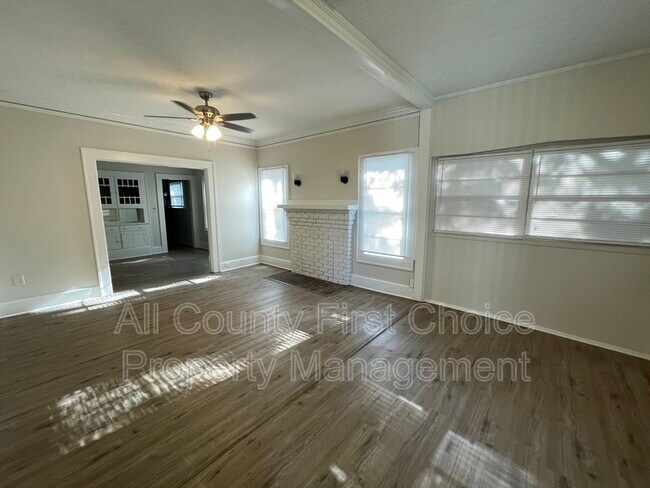 Foto del edificio - 1111 James Ave S