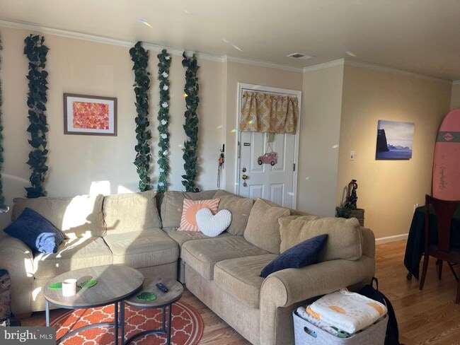 Building Photo - 14 Coral Tree Ct