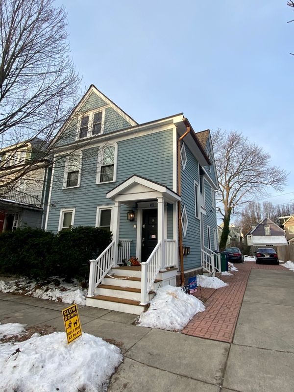 Building Photo - 60 Mariner St