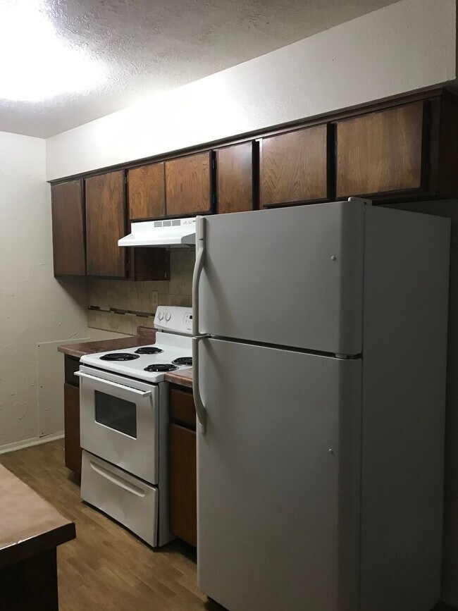 Foto del edificio - 2 bedroom apt