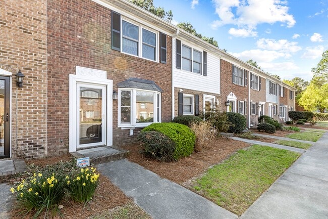 Photo - 101 David Dr Townhome