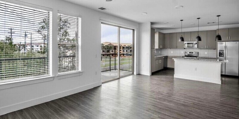 Primary Photo - 1Bed/1Bath Garage Parking + Washer/Dryer -...