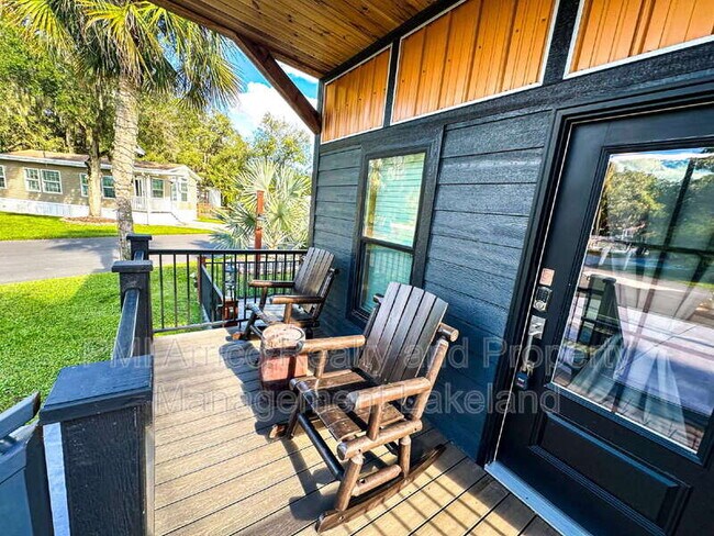 Foto del edificio - 107 Long Hammock Dr