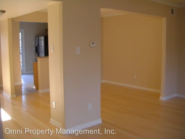 Building Photo - 2 br, 2.5 bath House - 2664 CENTRAL TERRACE