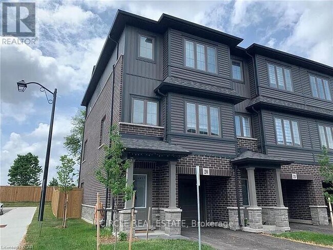 Photo du bâtiment - 124 Compass Trail