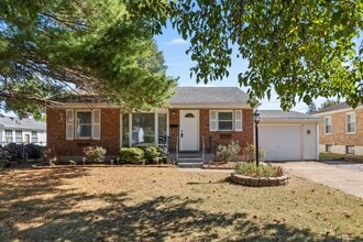 Building Photo - 1120 Gahan Dr