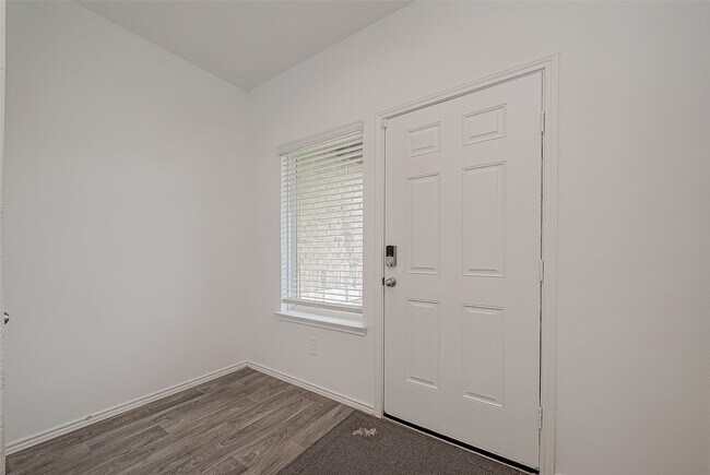 Foto del edificio - 24330 Elmwood Falls Dr