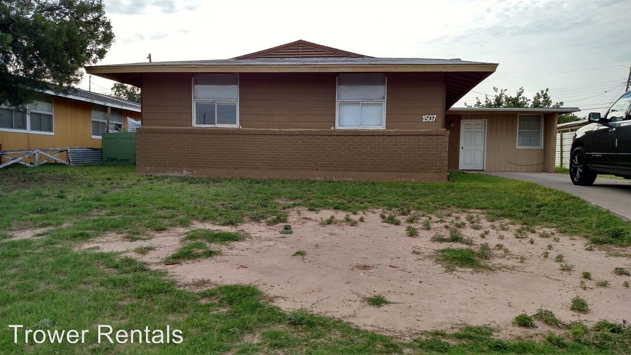 1507 Butternut Ln, Midland, TX 79705 House Rental in Midland, TX