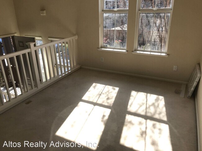Building Photo - 3 br, 3 bath House - 81 Glenmead Court