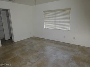 Building Photo - 2637 SW 27th St