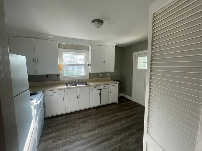 Foto del edificio - 1300 Mercer St SW