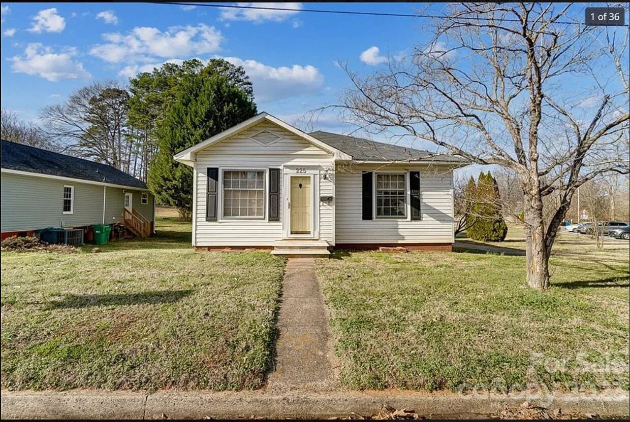 225 10th St, Cramerton, NC 28032 House Rental in Cramerton, NC