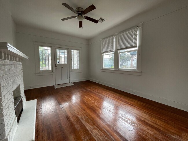 Foto del edificio - 1613-1615 Burdette Street