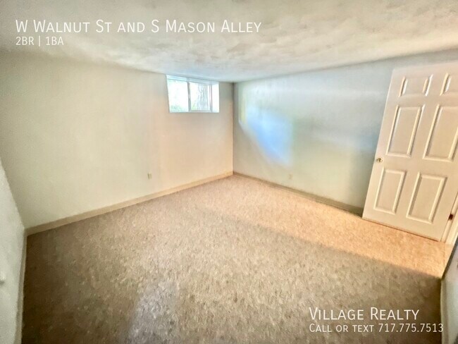 Building Photo - Few steps! Huge 2-Bed apartment with new c...