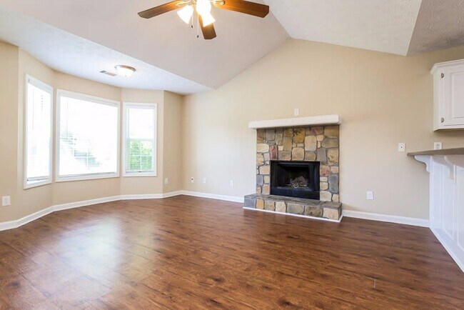 Foto del edificio - 727 Ridgeland Rd