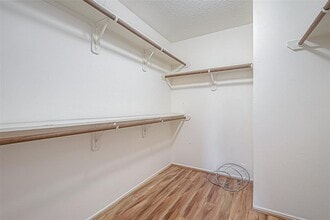 Building Photo - 6835 Brighton Hill Ln