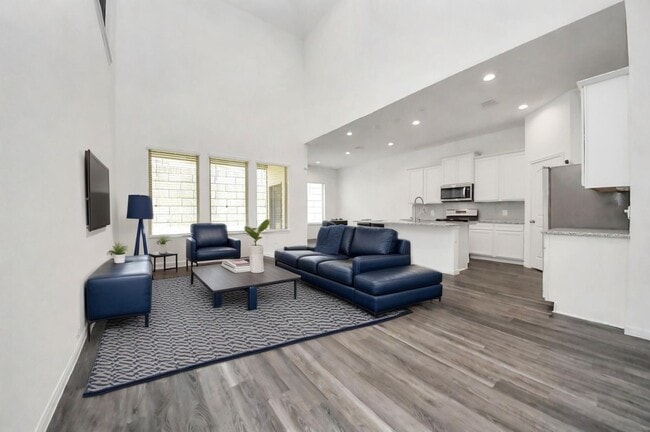 Foto del edificio - 501 Newcomb Holw Dr