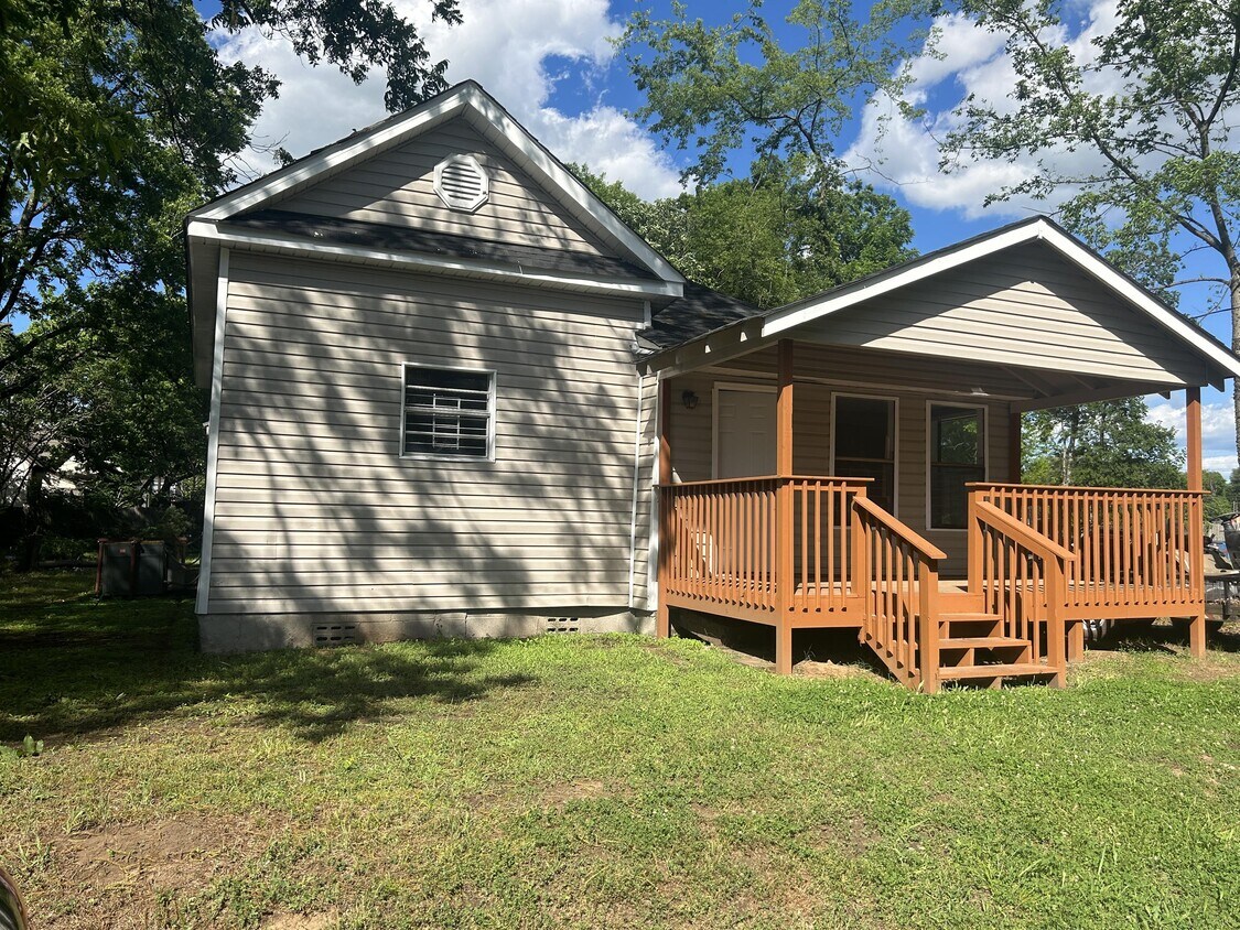 Primary Photo - 4333 Gadsden St