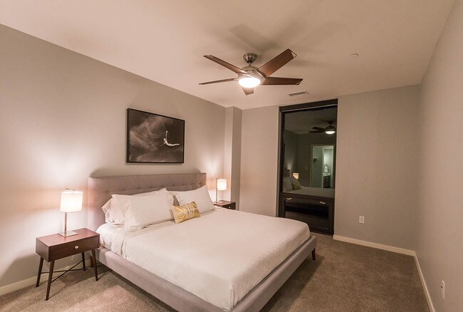 Foto del edificio - 1300 Melrose Ave