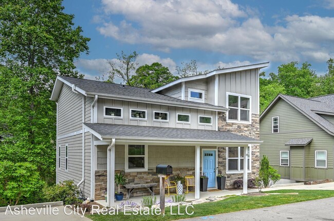 Building Photo - 5 br, 3.5 bath House - 39 Emmett Lane