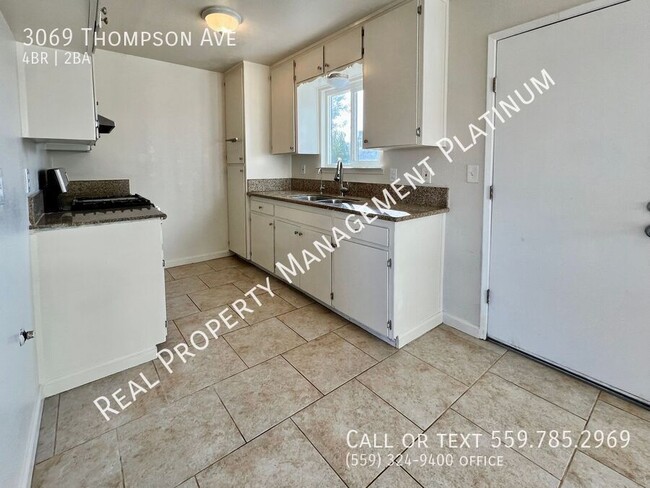 Building Photo - $2,250 Thompson & Floral, $300 Move in bon...