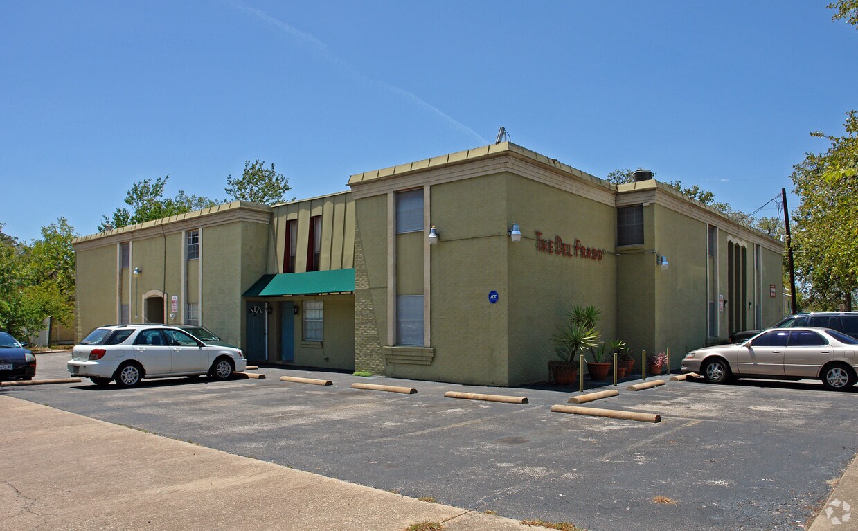 Primary Photo - 3912 Avenue C