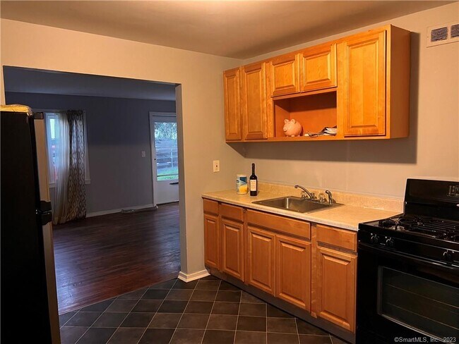 Building Photo - 80 Pearl Harbor Cir