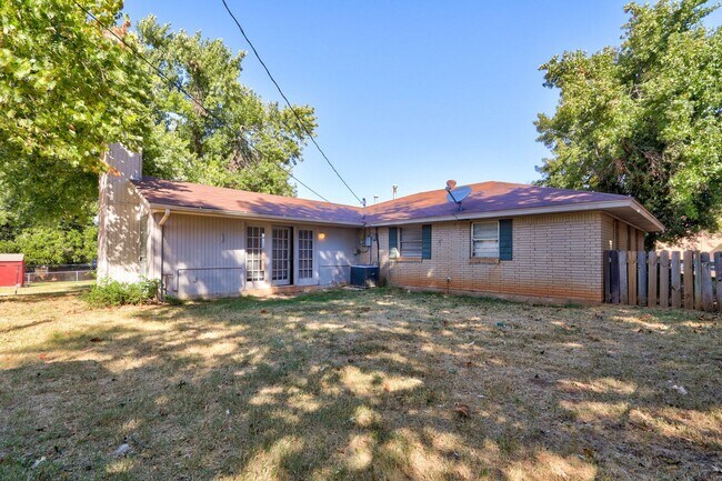 Foto del edificio - 3 Bed 2 Bath in Del City- Judy Dr is back!