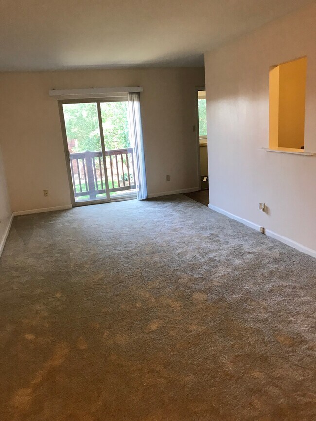 Oakwood Apartments Apartments Kirkwood, MO