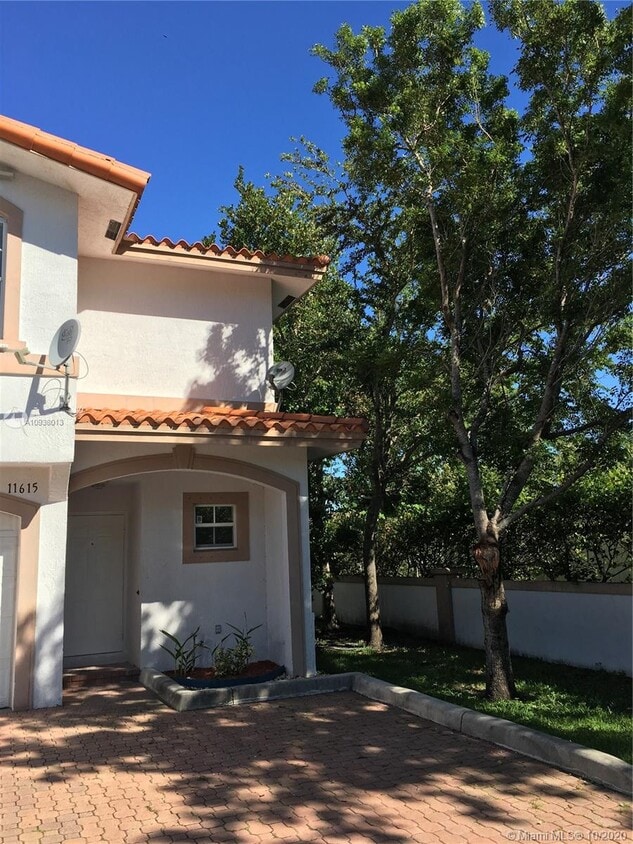 Primary Photo - 11615 NW 26th Ct